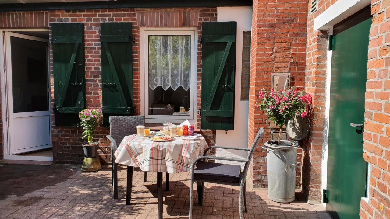 Fewo-Butze 2 Mit Terrasse Dornumersiel Buitenkant foto