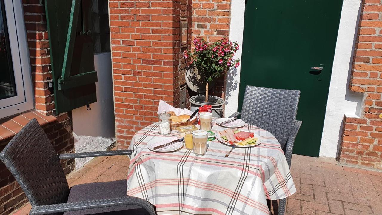 Fewo-Butze 2 Mit Terrasse Dornumersiel Buitenkant foto